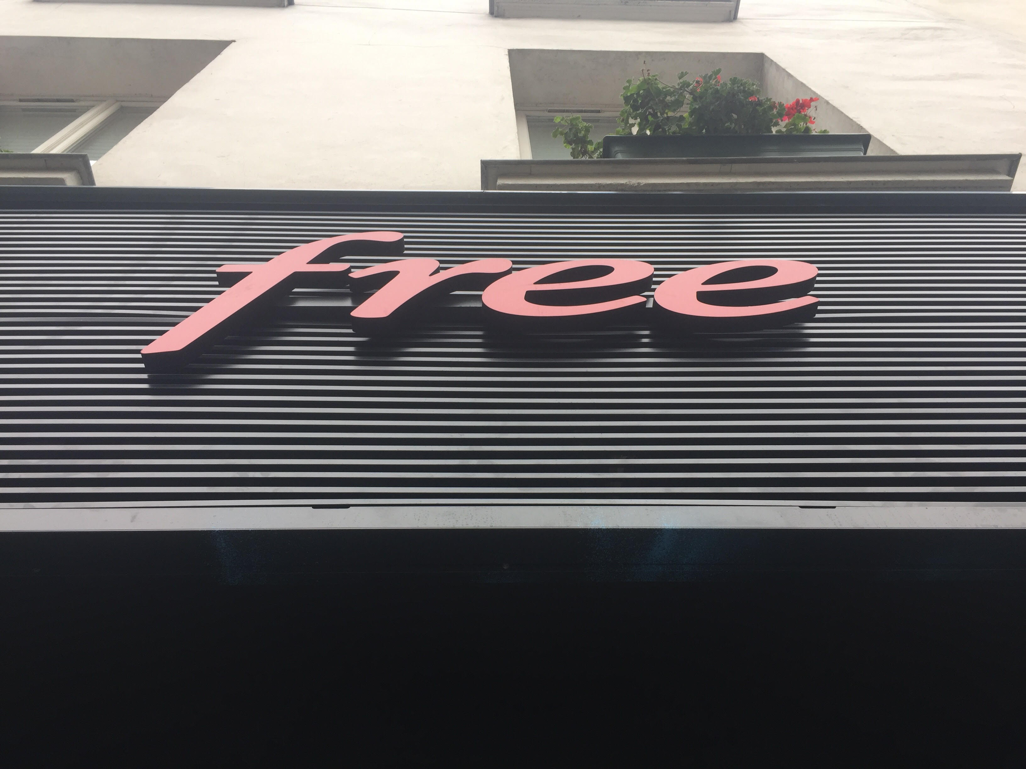 Les nouveautés de la semaine chez Free et Free Mobile un forfait à 8