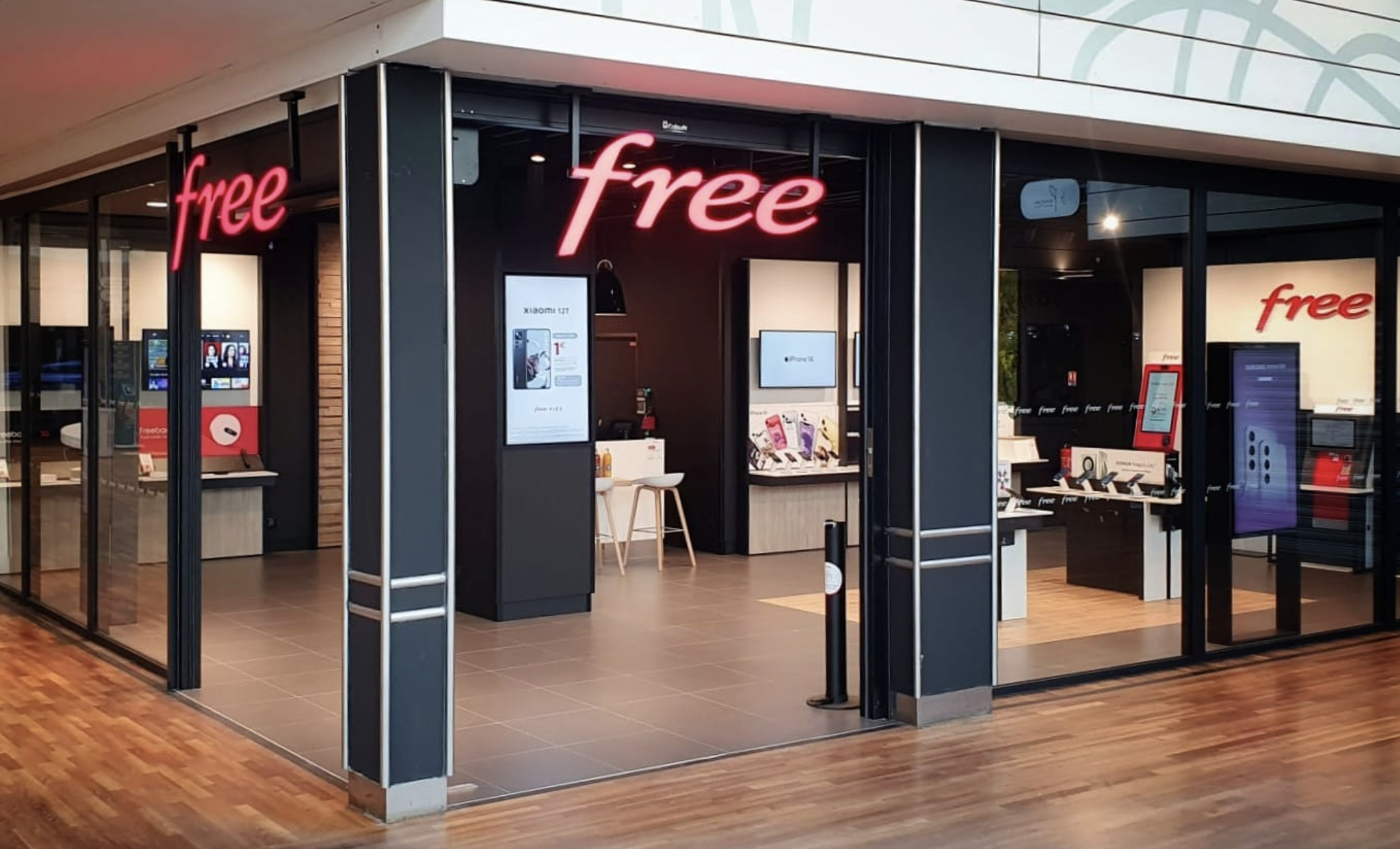 Free ouvre une seconde boutique dans la même ville à quelques mois  dintervalle